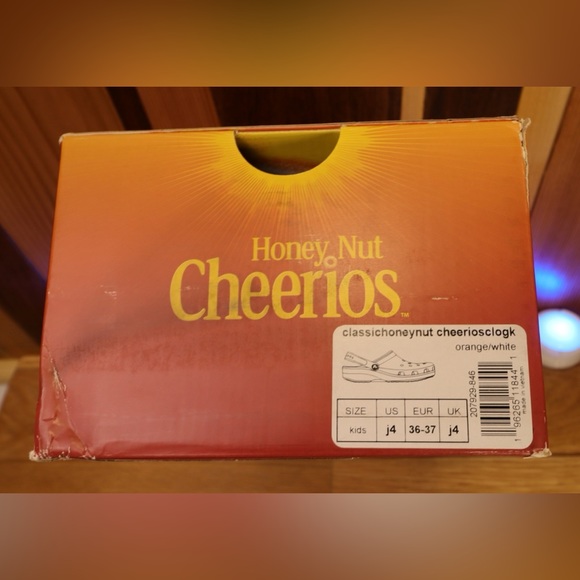 Croc Honey Nut Cheerios Classic Kid J4 - Brand New, Fun Design - Picture 8 of 8
